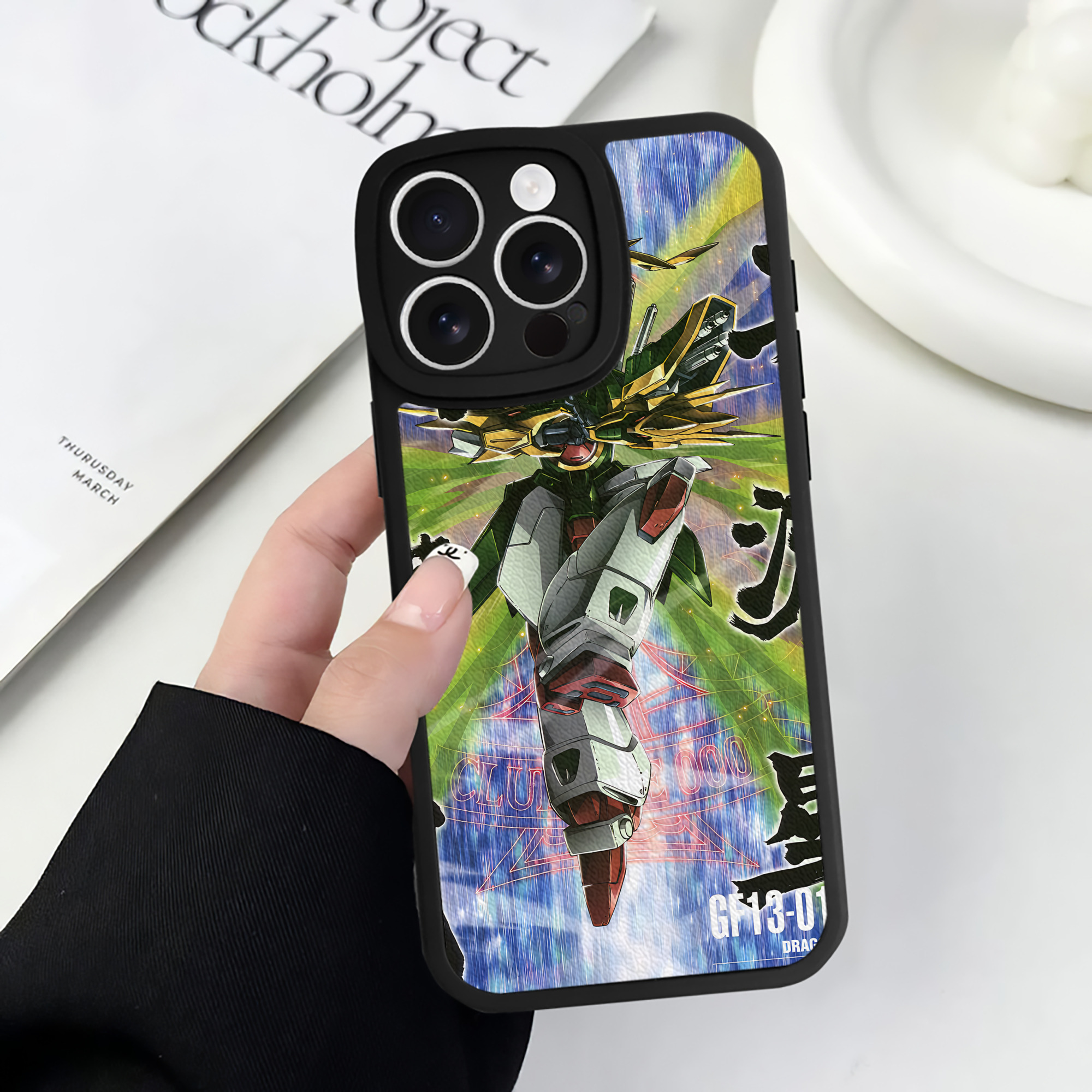 （画像用） 機動戦士ガンダム Mobile Suit Gundam 【iPhone 16シリーズ対応】シリコンスマホケース（レザー調） 材質：シリコン